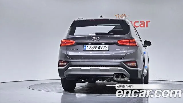 Hyundai Santa Fe 2018 thumb 8