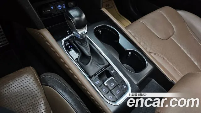 Hyundai Santa Fe 2018 thumb 11