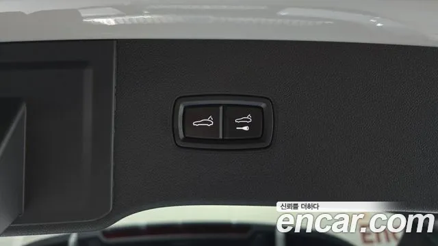 Porsche Cayenne 2025 thumb 2