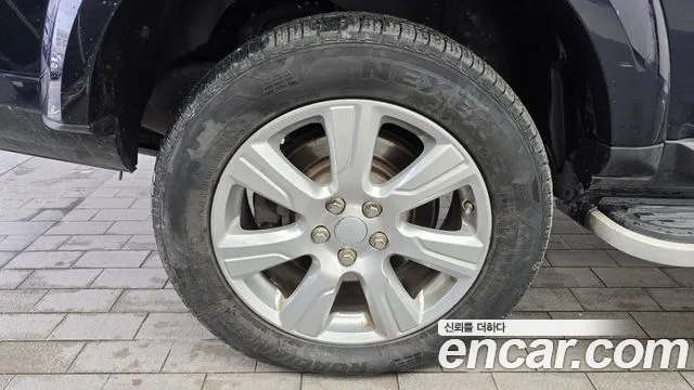 Land Rover Discovery 2016 thumb 8