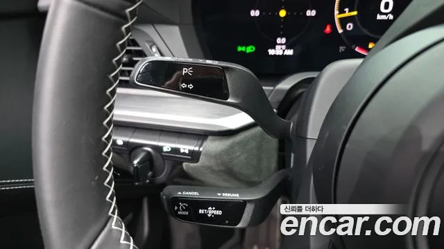 Porsche 911 2025 thumb 8