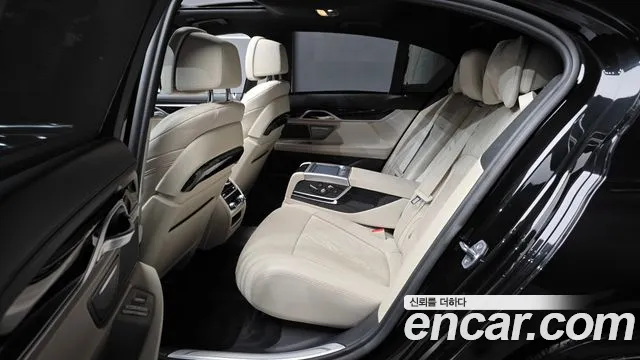BMW 7 серии 2020 thumb 5