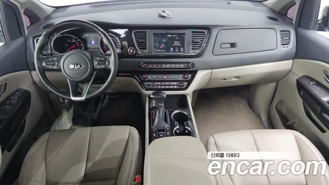 Kia Carnival 2020 thumb 12