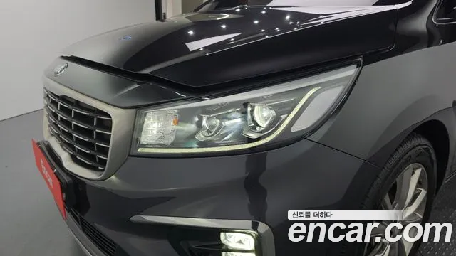 Kia Carnival 2020 thumb 9