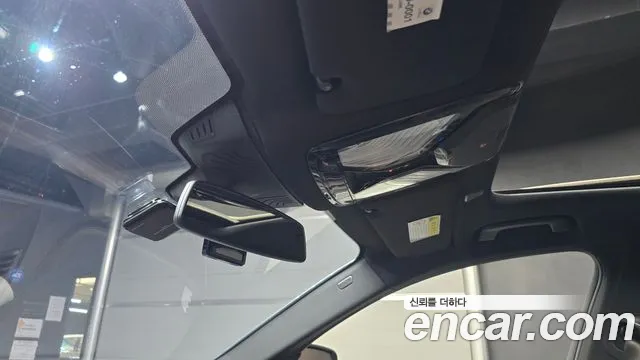 BMW 5 серии 2017 thumb 8