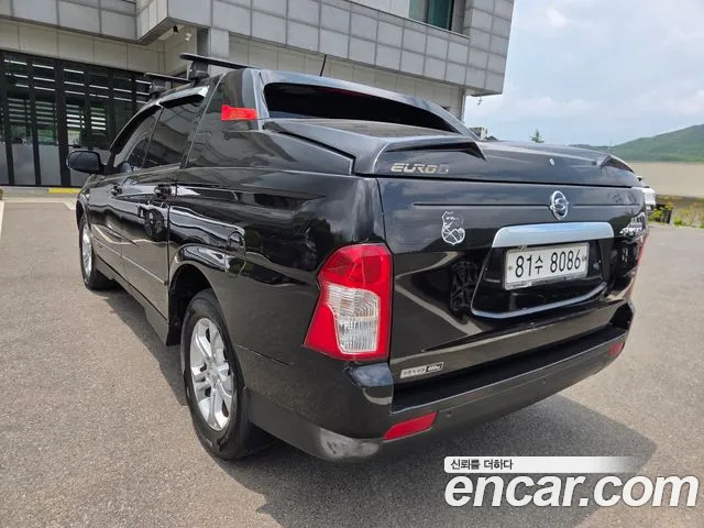 KGM Korando 2013 thumb 2