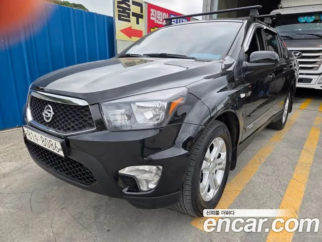 KGM Korando 2013 thumb 6