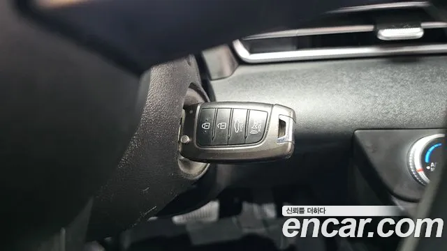 Hyundai Elantra 2020 thumb 3
