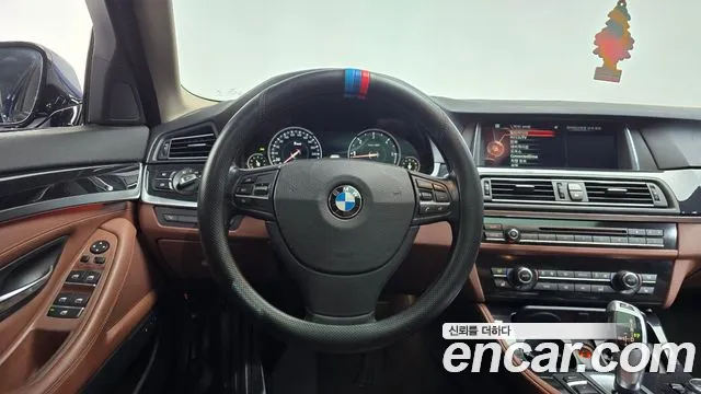 BMW 5 серии 2016 thumb 3