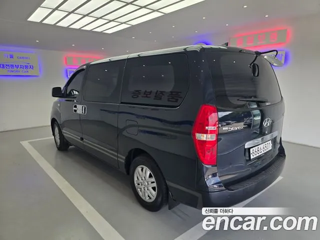 Hyundai Staria 2019 thumb 8