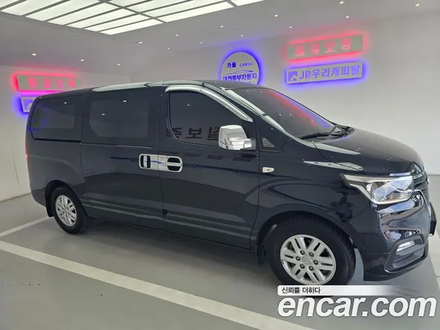 Hyundai Staria 2019 thumb 9