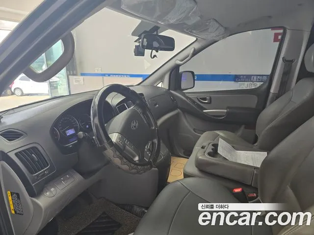 Hyundai Staria 2019 thumb 10