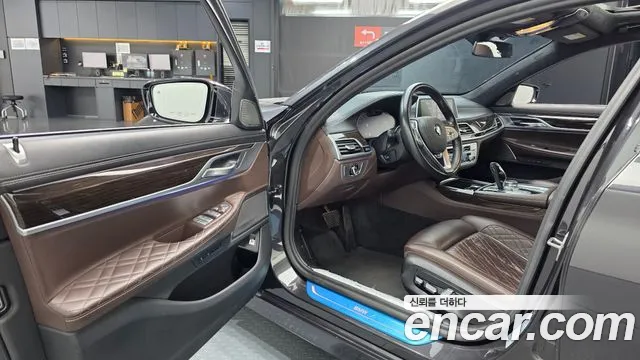 BMW 7 серии 2020 thumb 10