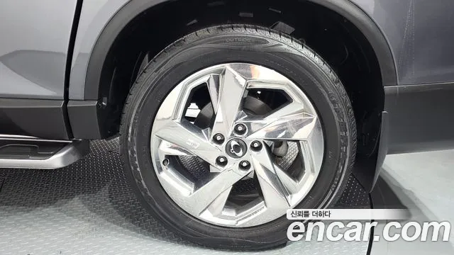KGM Rexton 2023 thumb 2