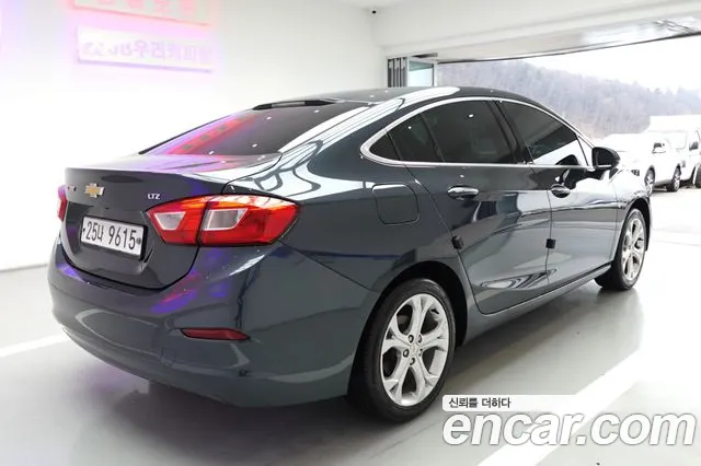Chevrolet Cruze 2017 thumb 2