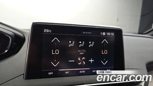 Peugeot 3008 2021 thumb 3
