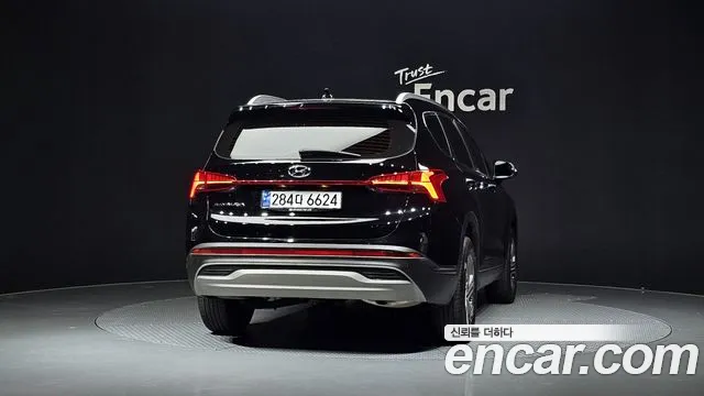 Hyundai Santa Fe 2022 thumb 4