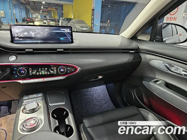 Genesis GV70 2022 thumb 8