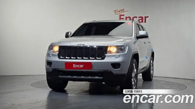 Jeep Grand Cherokee 2010 thumb 5