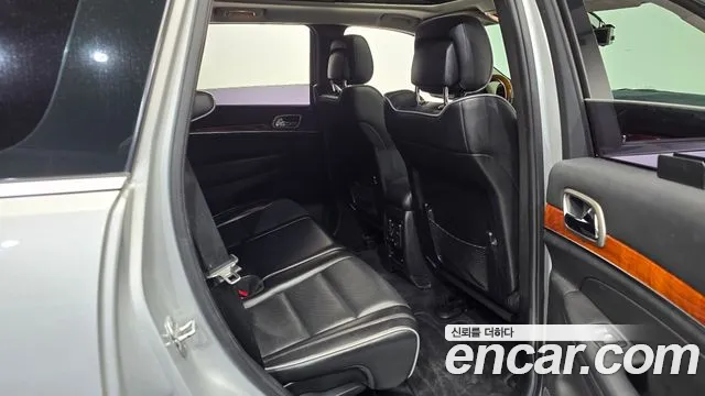 Jeep Grand Cherokee 2010 thumb 11