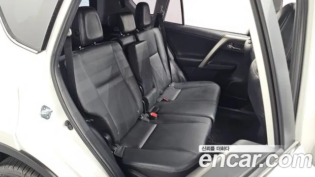 Toyota RAV4 2015 thumb 5