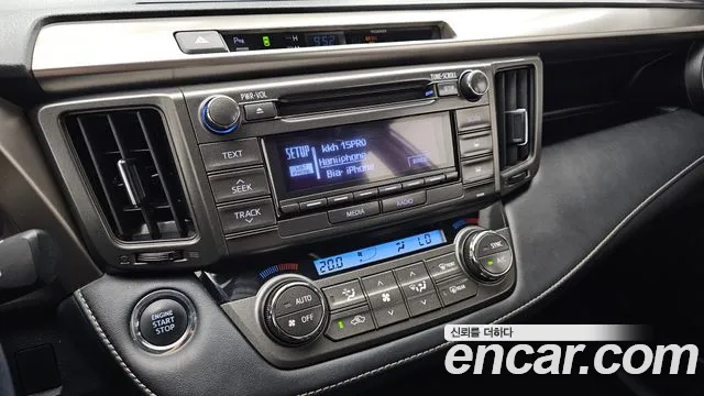 Toyota RAV4 2015 thumb 9