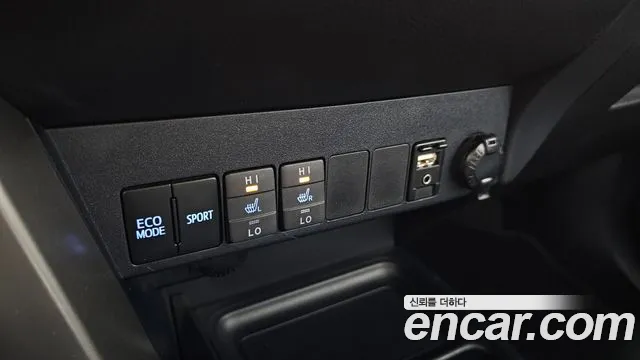 Toyota RAV4 2015 thumb 8
