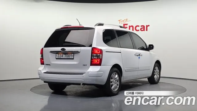 Kia Canival 2012 thumb 9