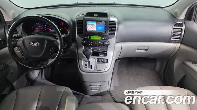 Kia Canival 2012 thumb 5