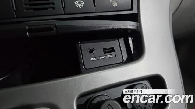 Kia Canival 2012 thumb 6