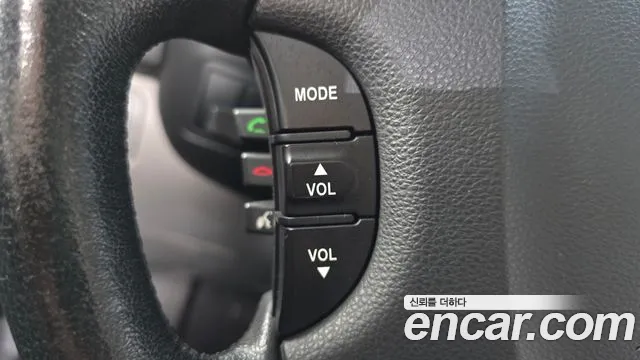 Kia Canival 2012 thumb 10