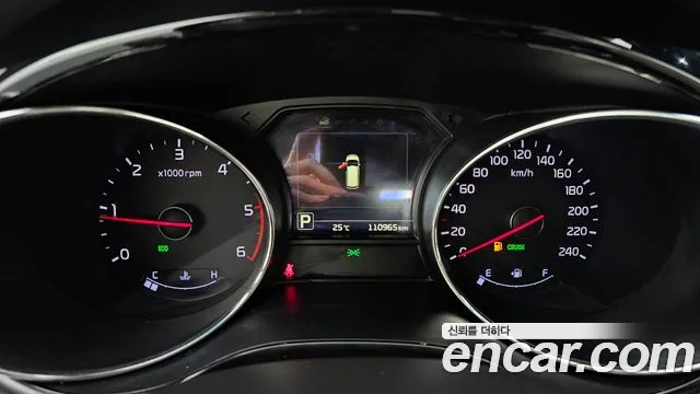 Kia Carnival 2016 thumb 8
