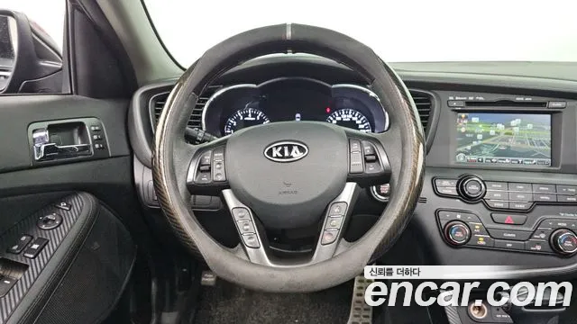 Kia K5 2011 thumb 2