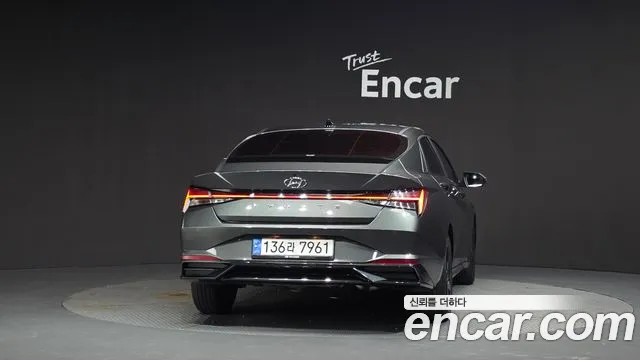 Hyundai Elantra 2022 thumb 12