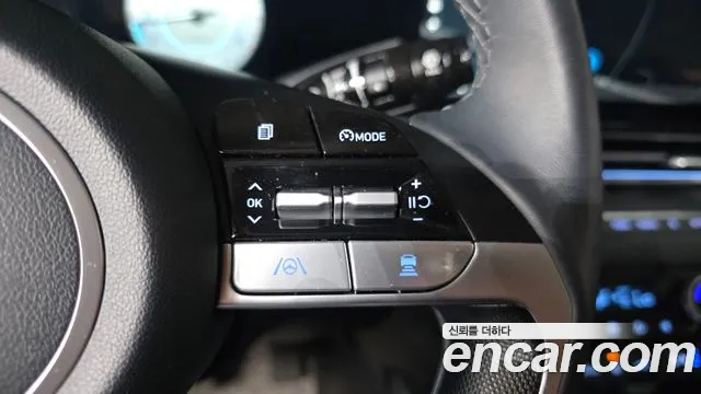Hyundai Elantra 2022 thumb 3