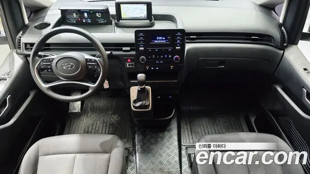 Hyundai Staria 2022 thumb 2