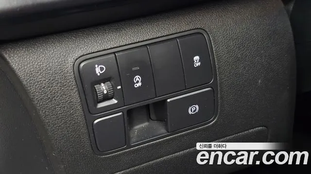 Hyundai Staria 2022 thumb 3