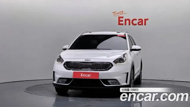 Kia Niro 2016 thumb 2