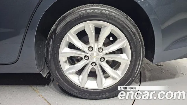 Chevrolet Malibu 2019 thumb 2