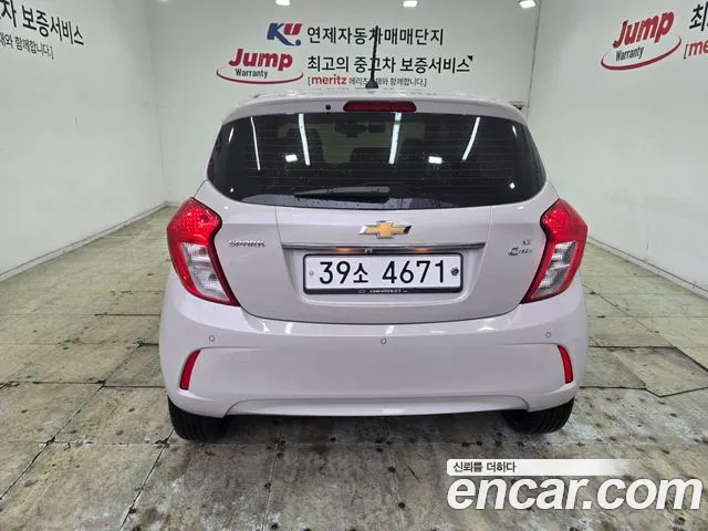 Chevrolet Spark 2017 thumb 2