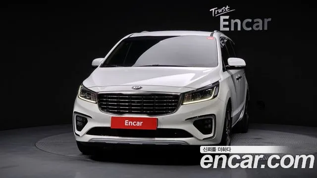 Kia Carnival 2019 thumb 3