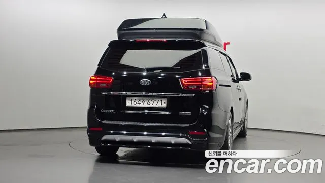 Kia Carnival 2019 thumb 4