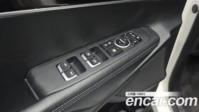 Kia Sorento 2017 thumb 9