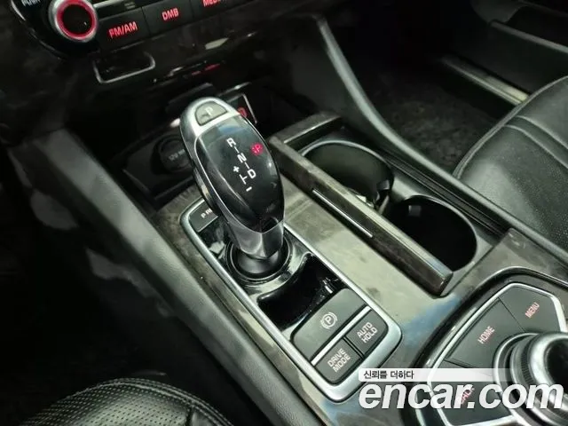 Kia K9 2015 thumb 8