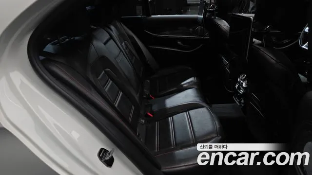 Mercedes-Benz E-Class 2019 thumb 3