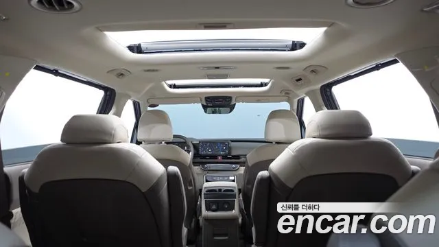 Kia Carnival 2025 thumb 8