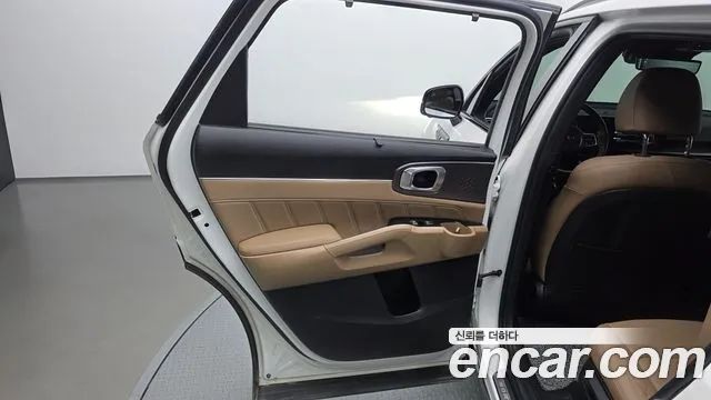 Kia Sorento 2023 thumb 8