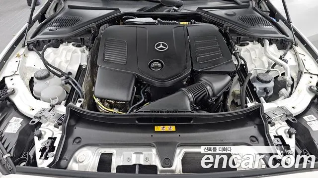 Mercedes-Benz E-Class 2025 thumb 8