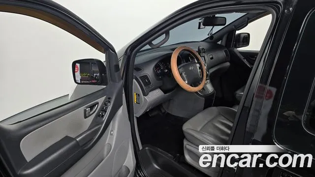 Hyundai Staria 2016 thumb 11