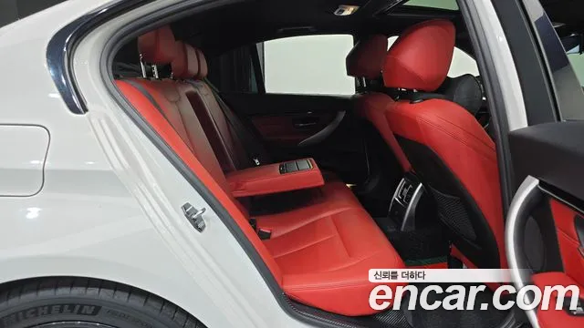 BMW 3 серии 2016 thumb 4